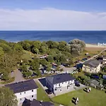 Feriehus Beach House Palstek Mit Gratis Nutzung Vom Ahoi Erlebnisbad Und Sauna In Sellin *