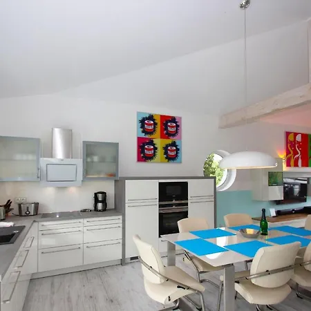 Strandnah, Balkon, Meerblick, Sauna, Gratis Nutzung Vom Ahoi Erlebnisbad Und Sauna In Sellin - House Palstek *