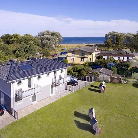 Strandnah, Balkon, Meerblick, Sauna, Gratis Nutzung Vom Ahoi Erlebnisbad Und Sauna In Sellin - House Palstek